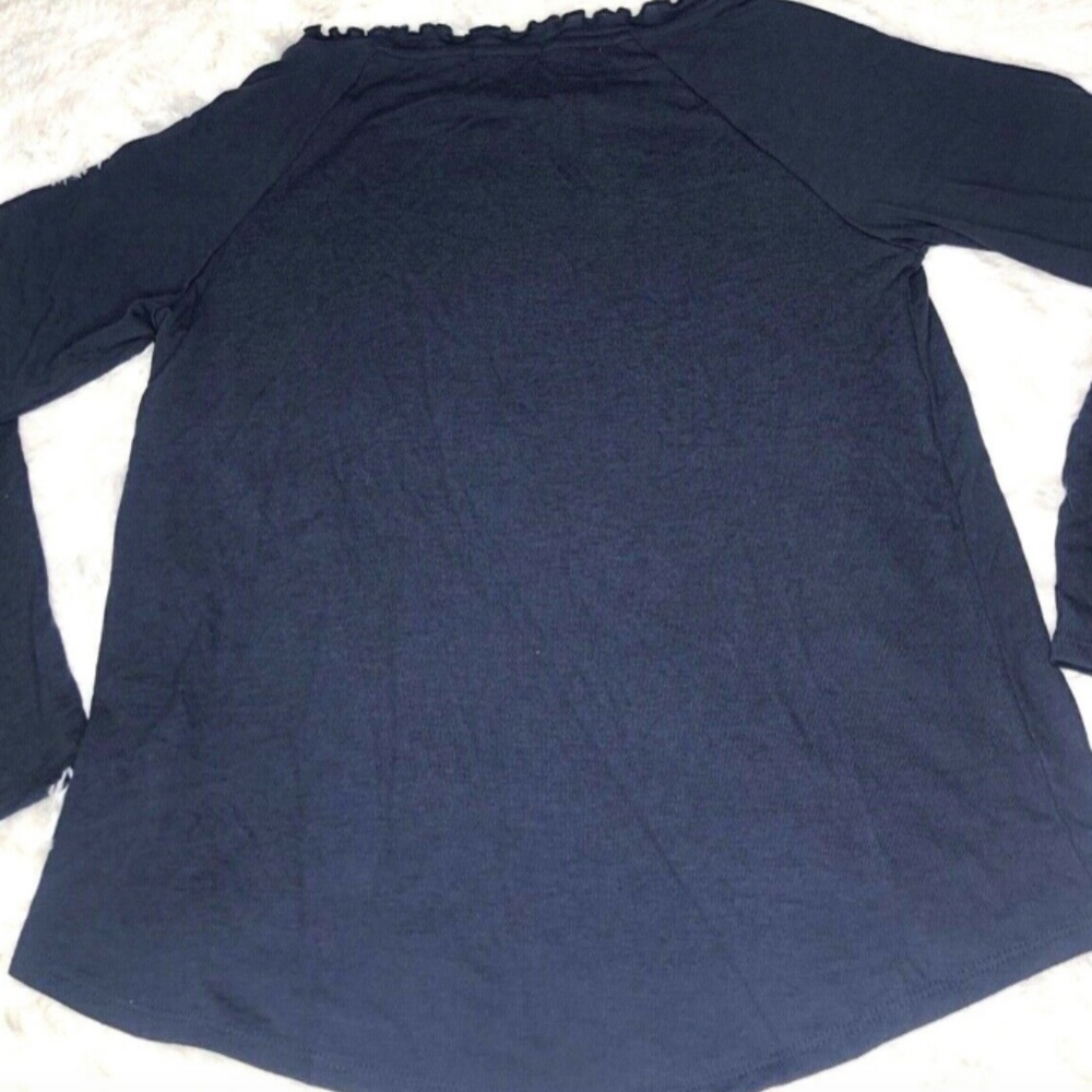 Gibson Ruffled Edge Raglan Pullover Top - Picture 5 of 9